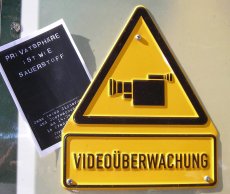 Uwaga! Kamery!: Autor:  Christoph&nbsp;Brüning